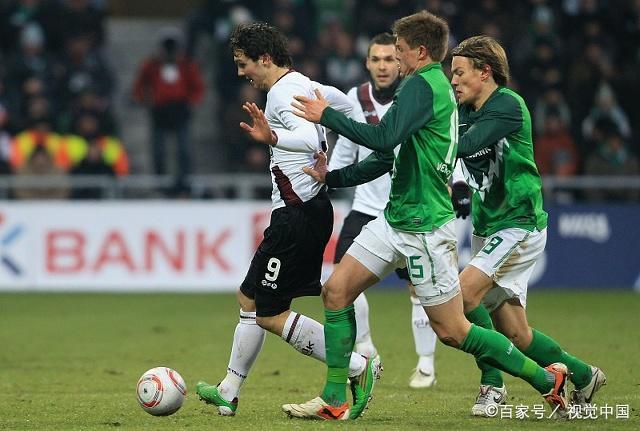 云达不莱梅遭受惨败,士气低沉 云达不莱梅遭受惨败,士气低沉