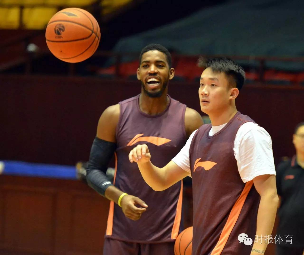 凯撒球员频犯错过,维沙尔队客场大胜 凯撒球员频犯错过,维沙尔队客场大胜