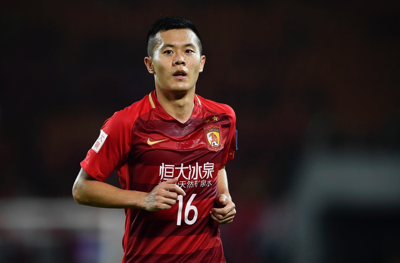 关于上海绿地田园战平广州恒大，保持不败纪录的信息