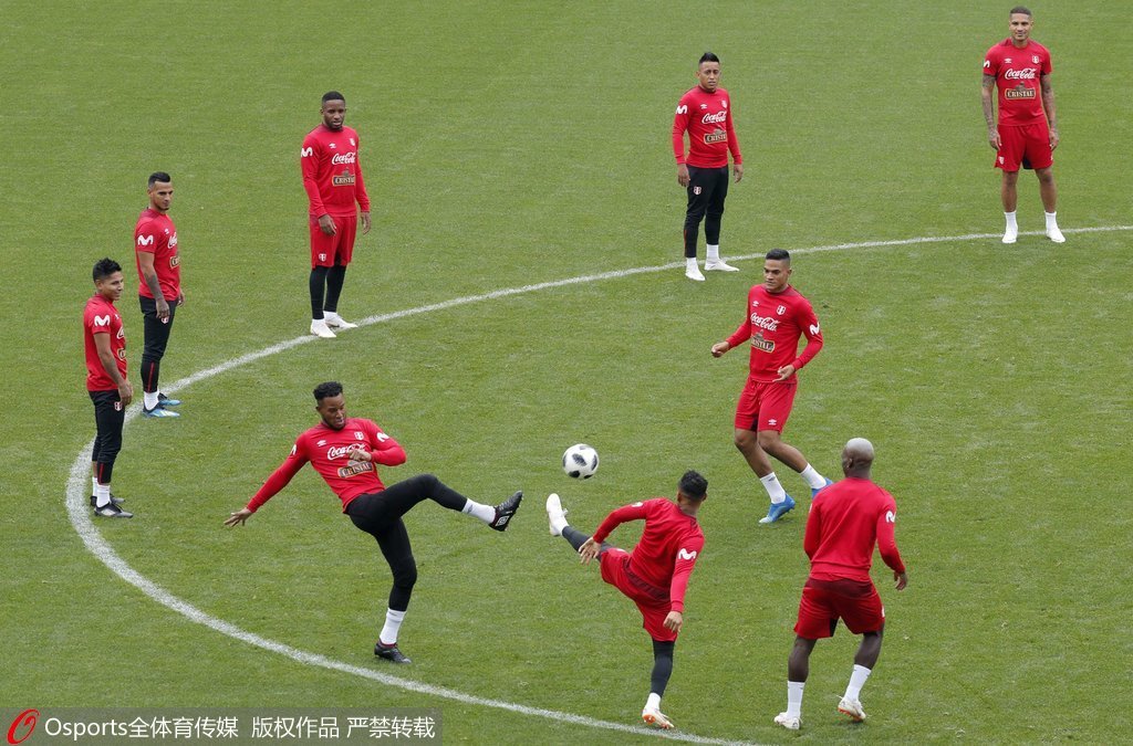 队员们积极备战，总决赛在望